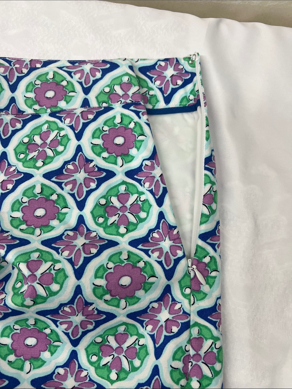 Talbots Blue, Green & Purple Floral Geometric Mini Lining Skirt Size 6 - Picture 7 of 11